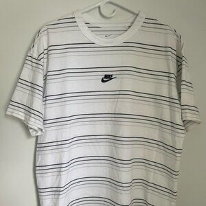 Nike Tee